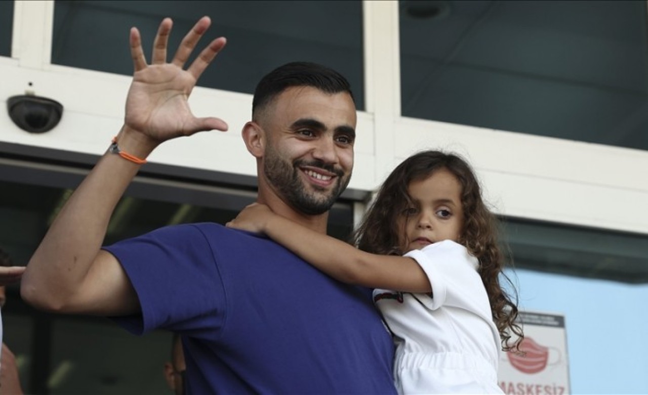 Beşiktaş,  Rachid Ghezzal ile yeni sözleşme imzaladı