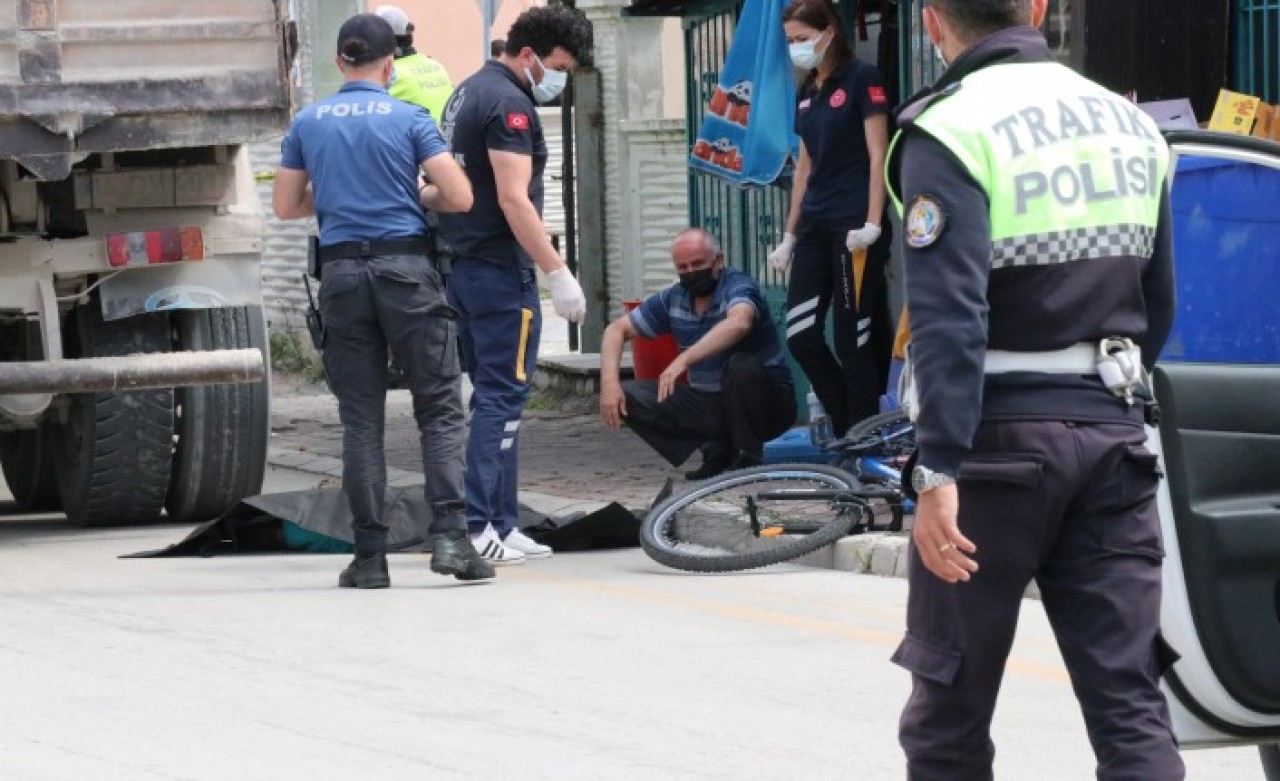 Bolu'da kamyonun çarptığı bisikletli 8 yaşındaki Furkan Çelik öldü
