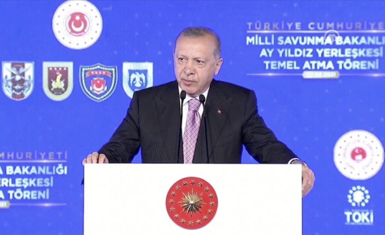 Cumhurbaşkanı Erdoğan: Gazi Mustafa Kemal'in geniş vizyonuyla başlatılan çok sayıda projenin önüne kifayetsiz zihniyetlerle kesilmiştir