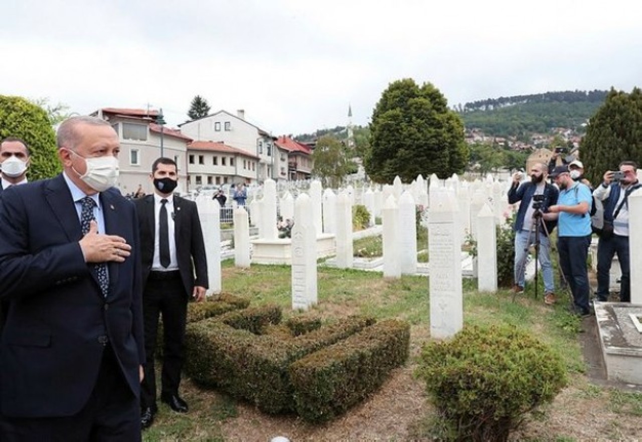 Cumhurbaşkanı Erdoğan'dan,  Vakıflar'ın Bosna Hersek'te restore ettirdiği caminin açılışında önemli açıklamalar
