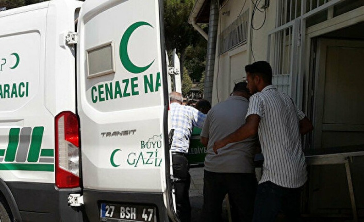 Gaziantep'te cesedini kızı buldu: Adnan Atabey öldü