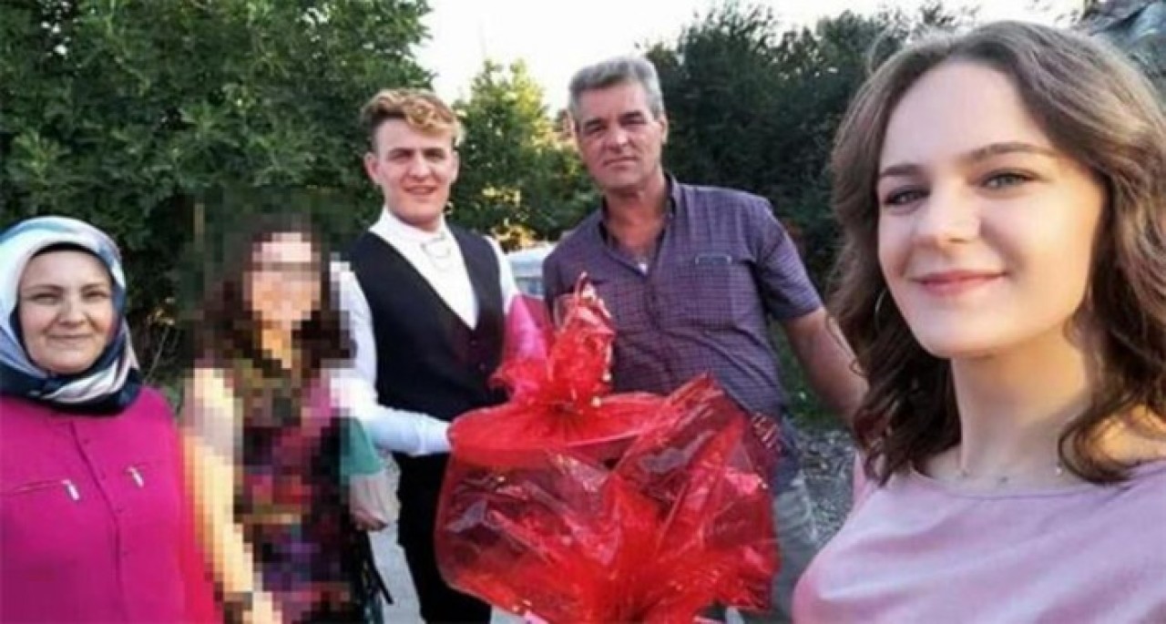 İzmir-Aydın Otoyolu'ndan katliam gibi kaza: Fatma Söylemez,  Hüseyin Söylemez,  Minel Söylemez,  Emir Gezici öldü