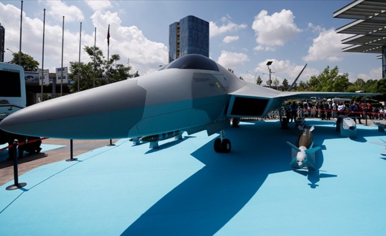 Milli Muharip Uçak 2023'te hangardan çıkıyor!