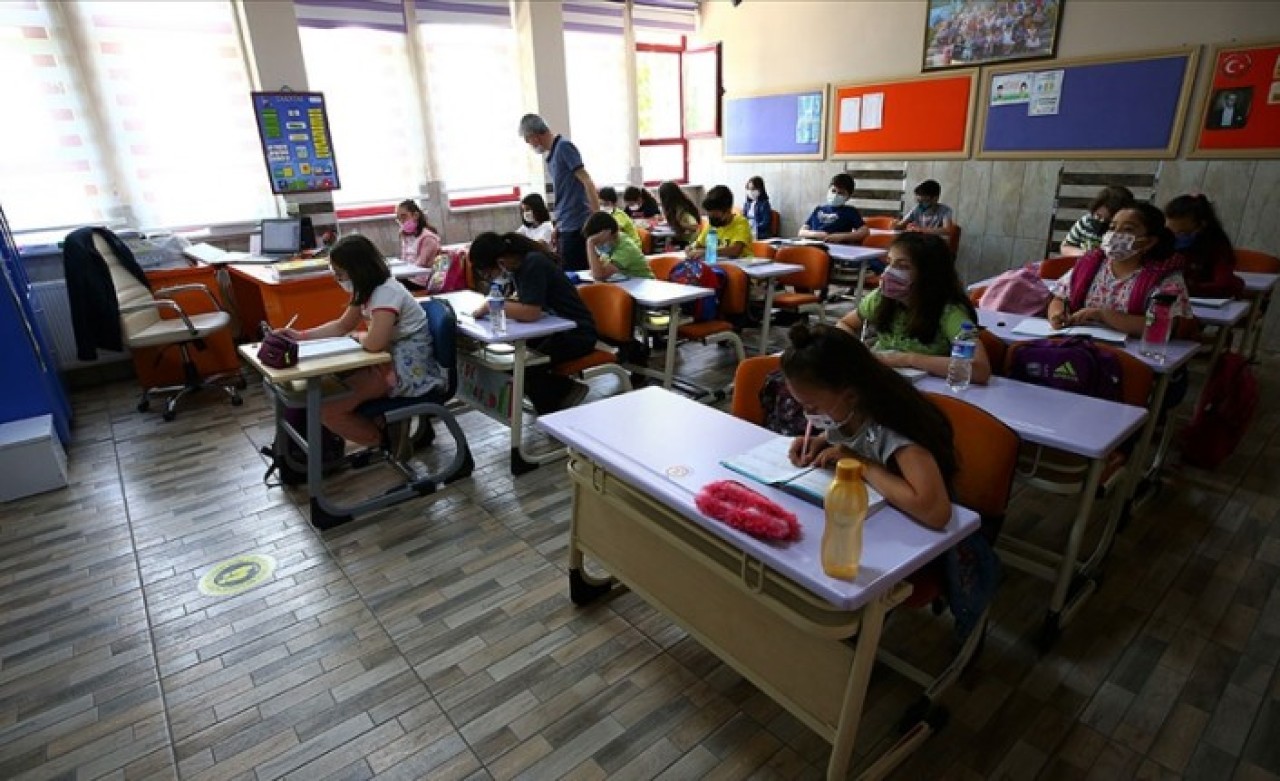 Milli Eğitim Bakanı Mahmut Özer illere gönderdi: İşte okullarda yeni dönemin kuralları