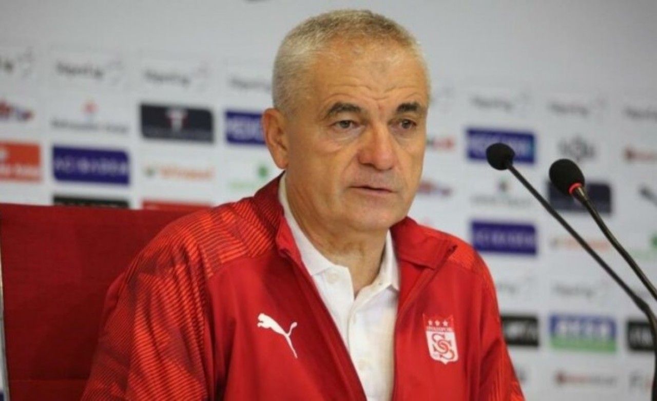 Sivasspor,  Dinamo Batumi maçının ardından! Çalımbay: Yıprandık