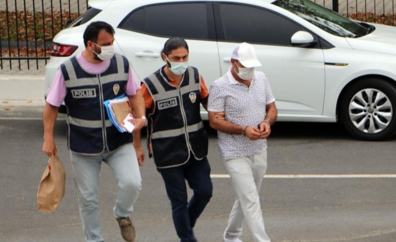 Tekirdağ'da minübüste kızının gözü önünde eski eşi bıçakladı: Senem Barik öldü