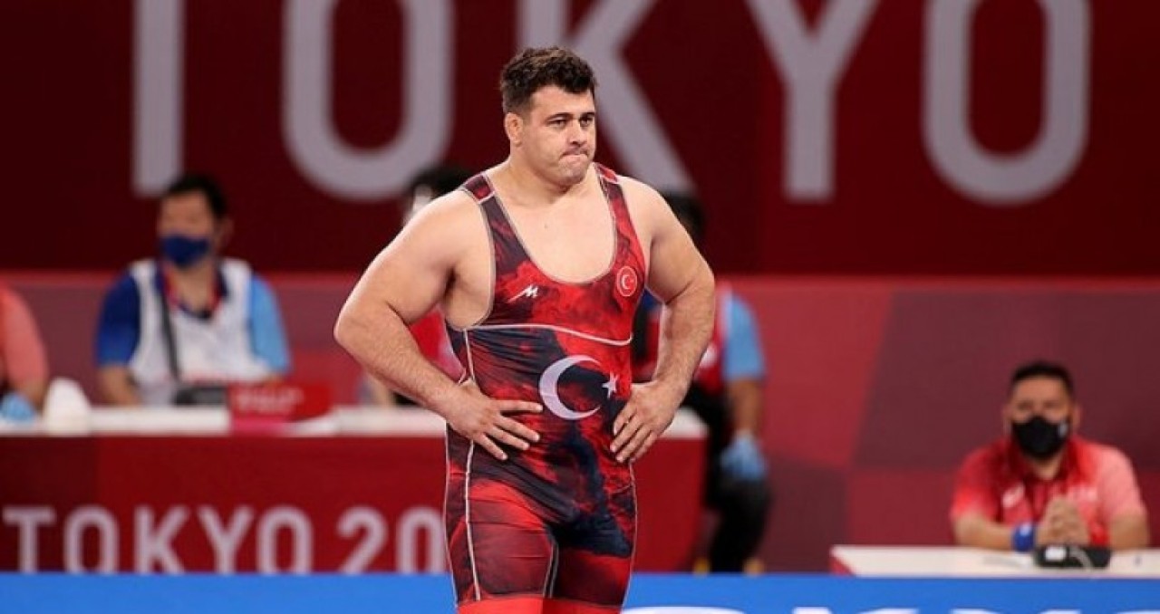 Tokyo Olimpiyatları'nda Rıza Kayaalp bronz kazandı
