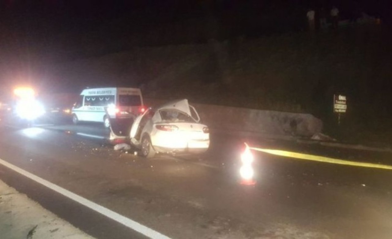 Tosya'da feci kaza: Mete Ayangil,  Sevim Ayangil ve Zennure Altun öldü