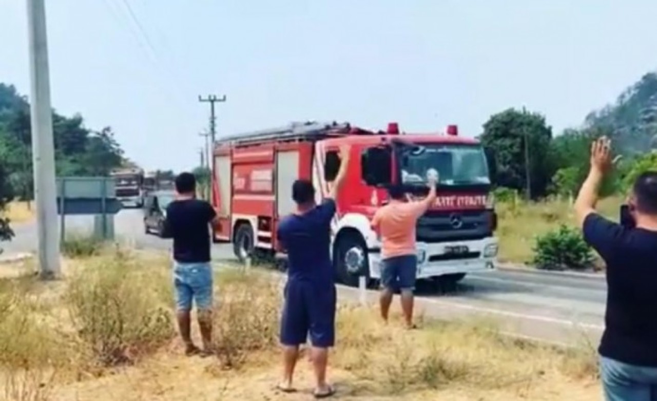 Turgut ve Orhaniye'de söndürme çalışmaları tamamlandı. Ekipler alkışlarla uğurlandı