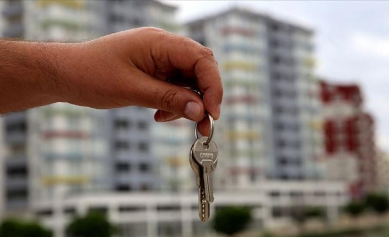 Türkiye'de ev almaları yasak olan Suriyeliler yasağı böyle deliyor!