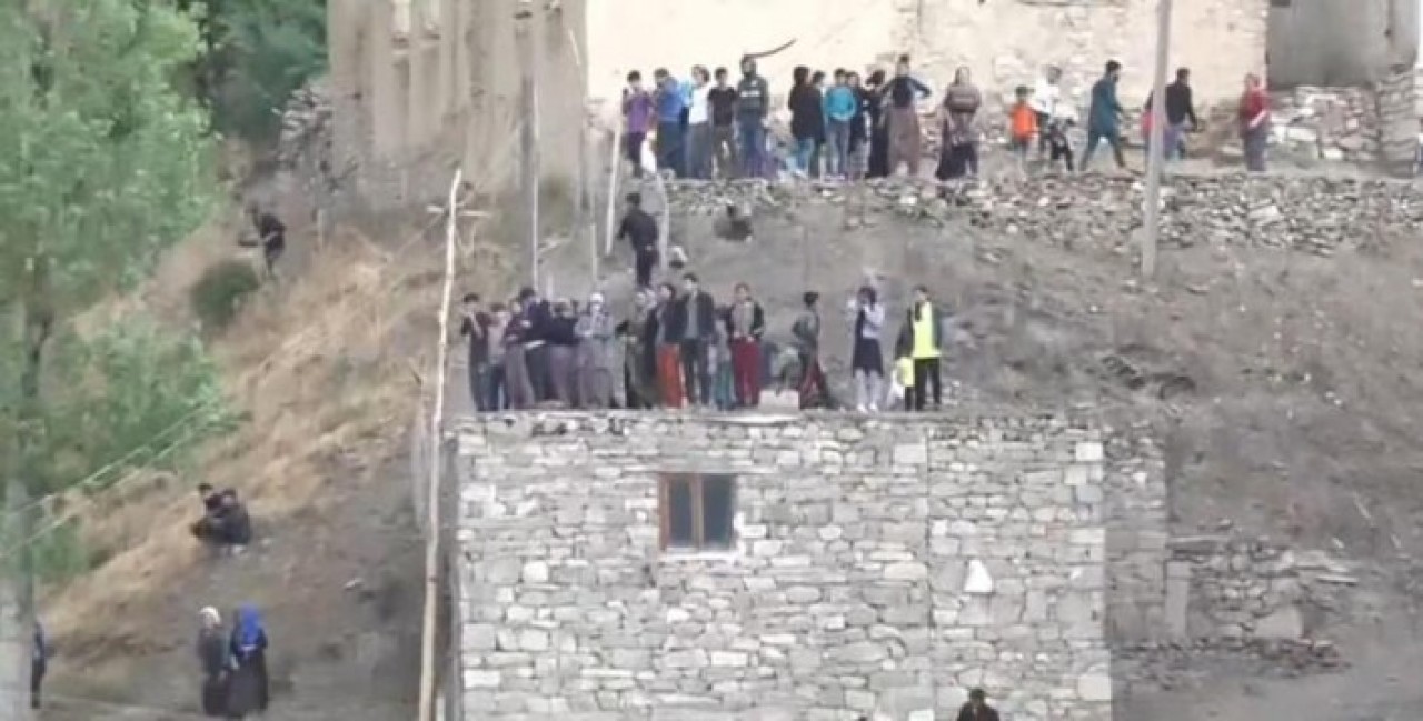 Van'da sel felaketi: Evler yıkıldı,  Başkale'de endişeli bekleyiş