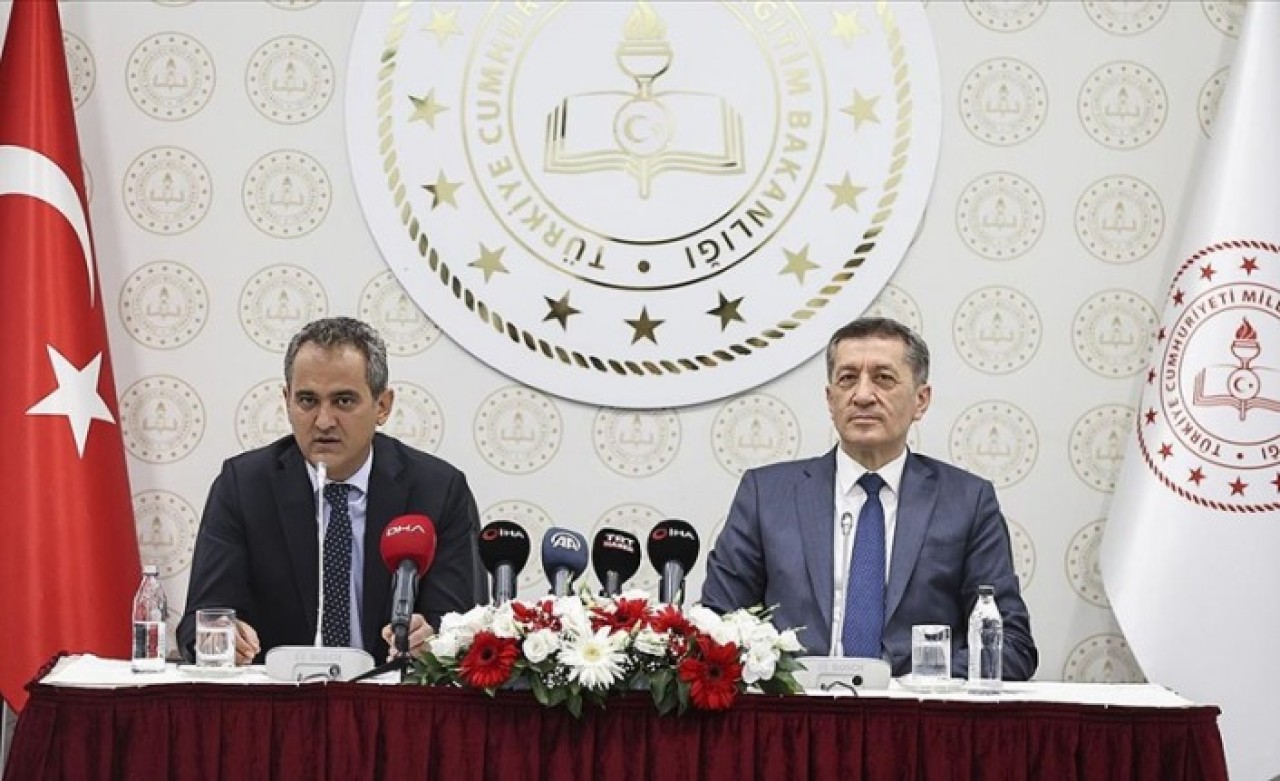 Yeni Milli Eğitim Bakanı Mahmut Özer'den ilk açıklama: Okullar açılacak mı?