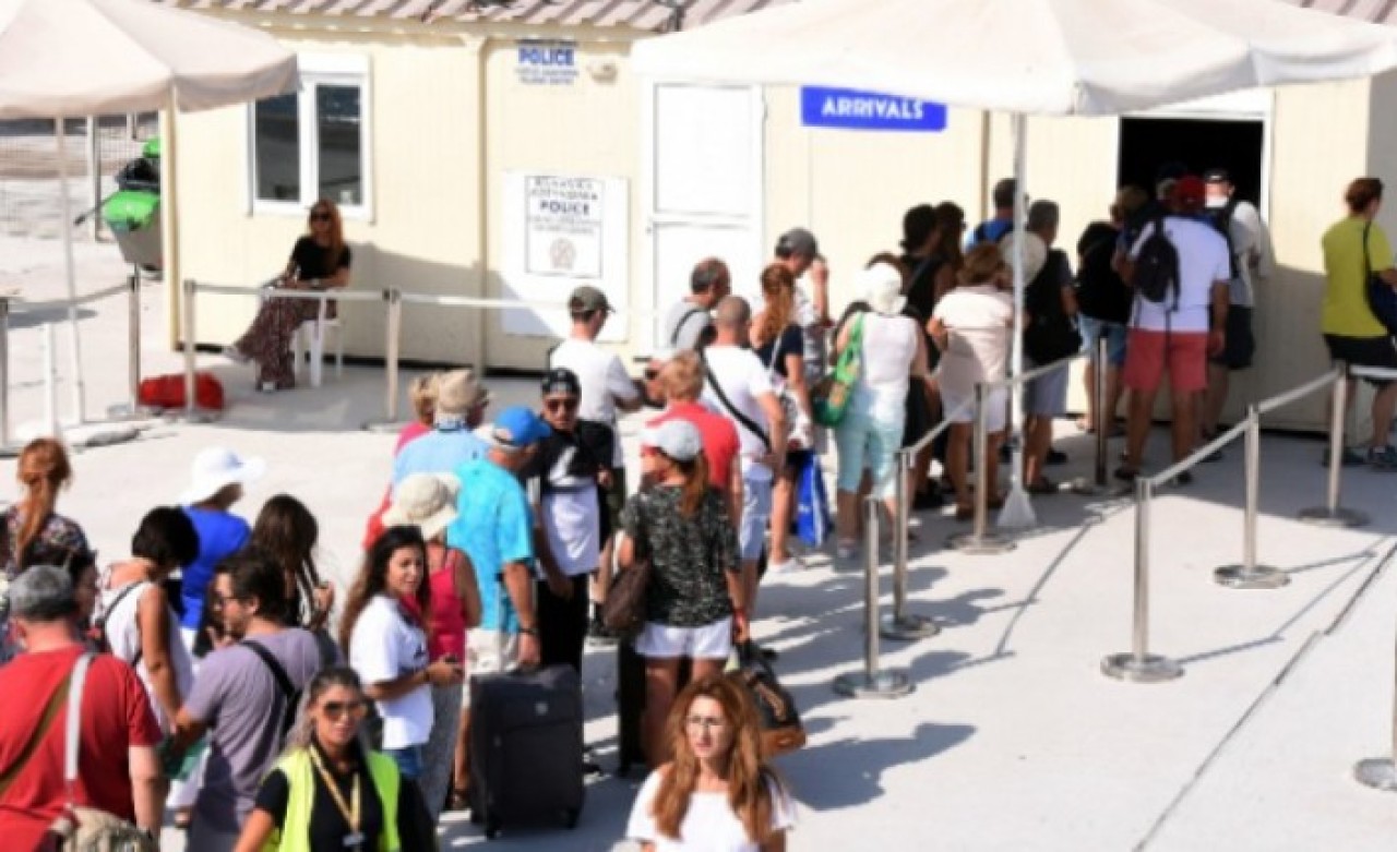 Yunanistan'dan Türk vatandaşlarıyla ilgili flaş karar