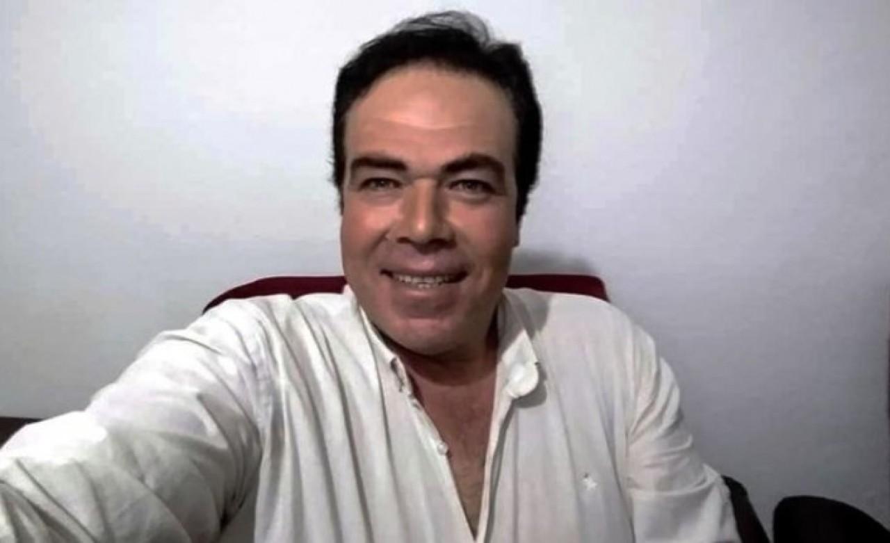 Ayvacık'ta balkonda otururken öldürülen Ali Ayran'ın katil zanlısı komşusu Mehmet Şirin Batur çıktı!