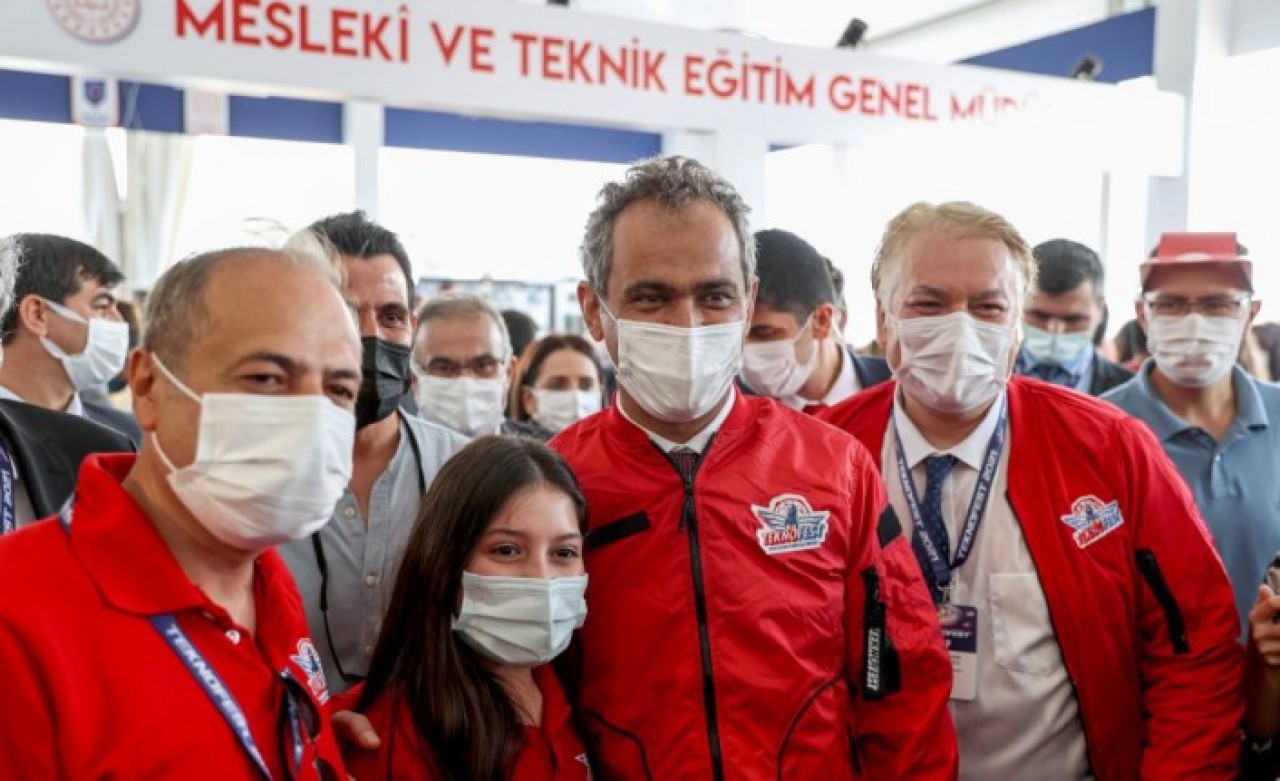 Bakan Özer: Çocuklarımız ve gençlerimiz için çok büyük kazanç!