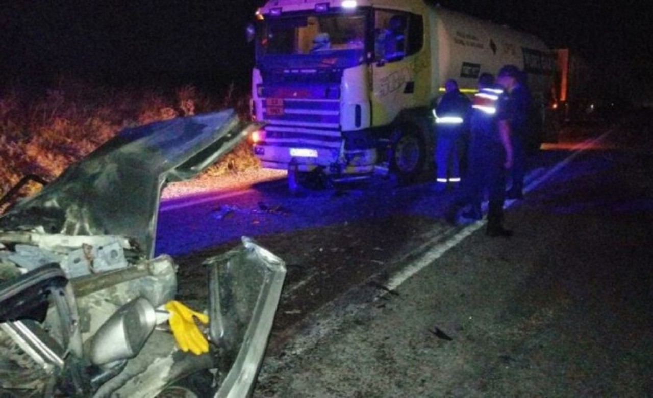 Balıkesir'de korkunç kaza: Ceyhun Öz ve Aslı Öztürk öldü