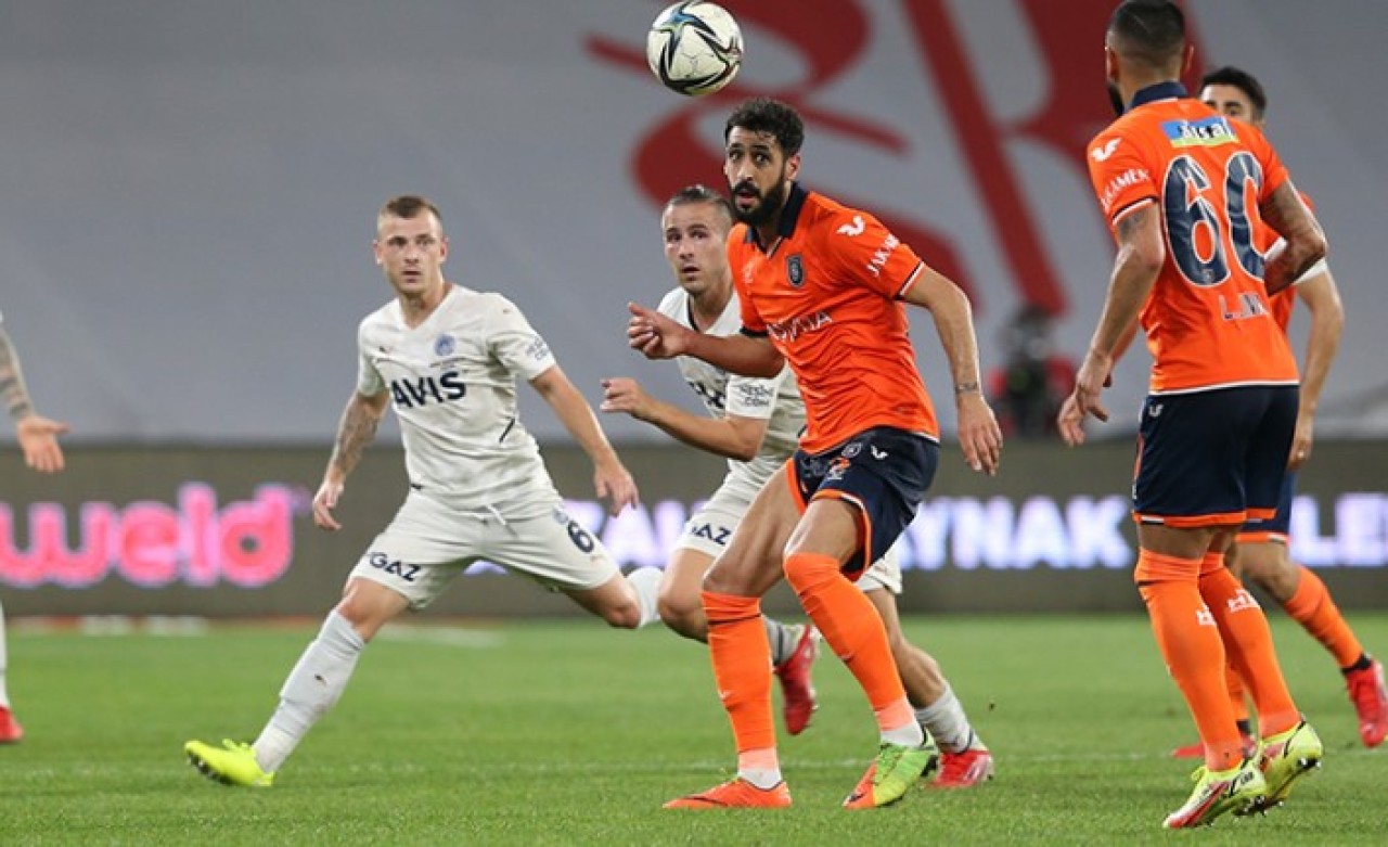 Başakşehir Fenerbahçe'yi vurdu! Ali Koç'tan flaş açıklamalar