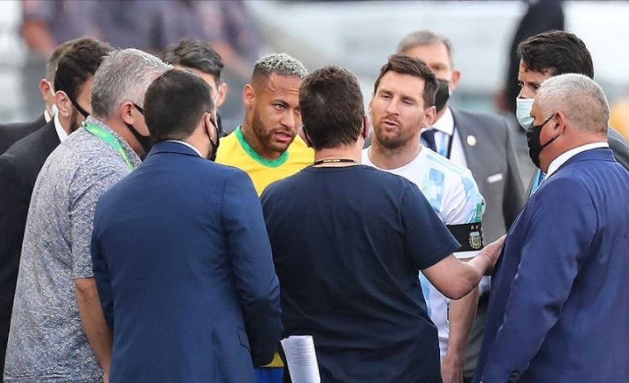 Brezilya'da skandal: Brezilya-Arjantin maçı ertelendi