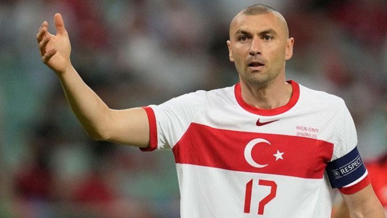 Burak Yılmaz ateş püskürdü: İçimizdeki terbiyesize söylüyorum!