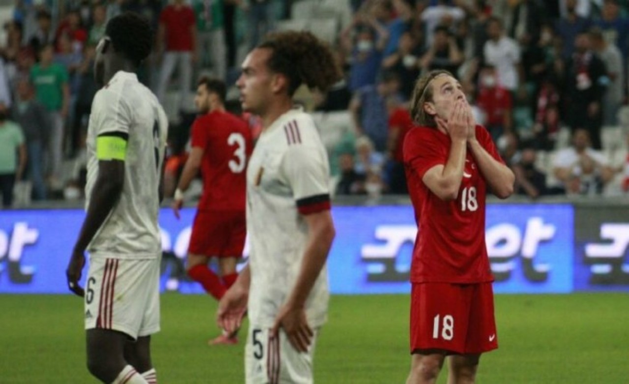 Büyük tepki: 'Tolunay Kafkas istifa'