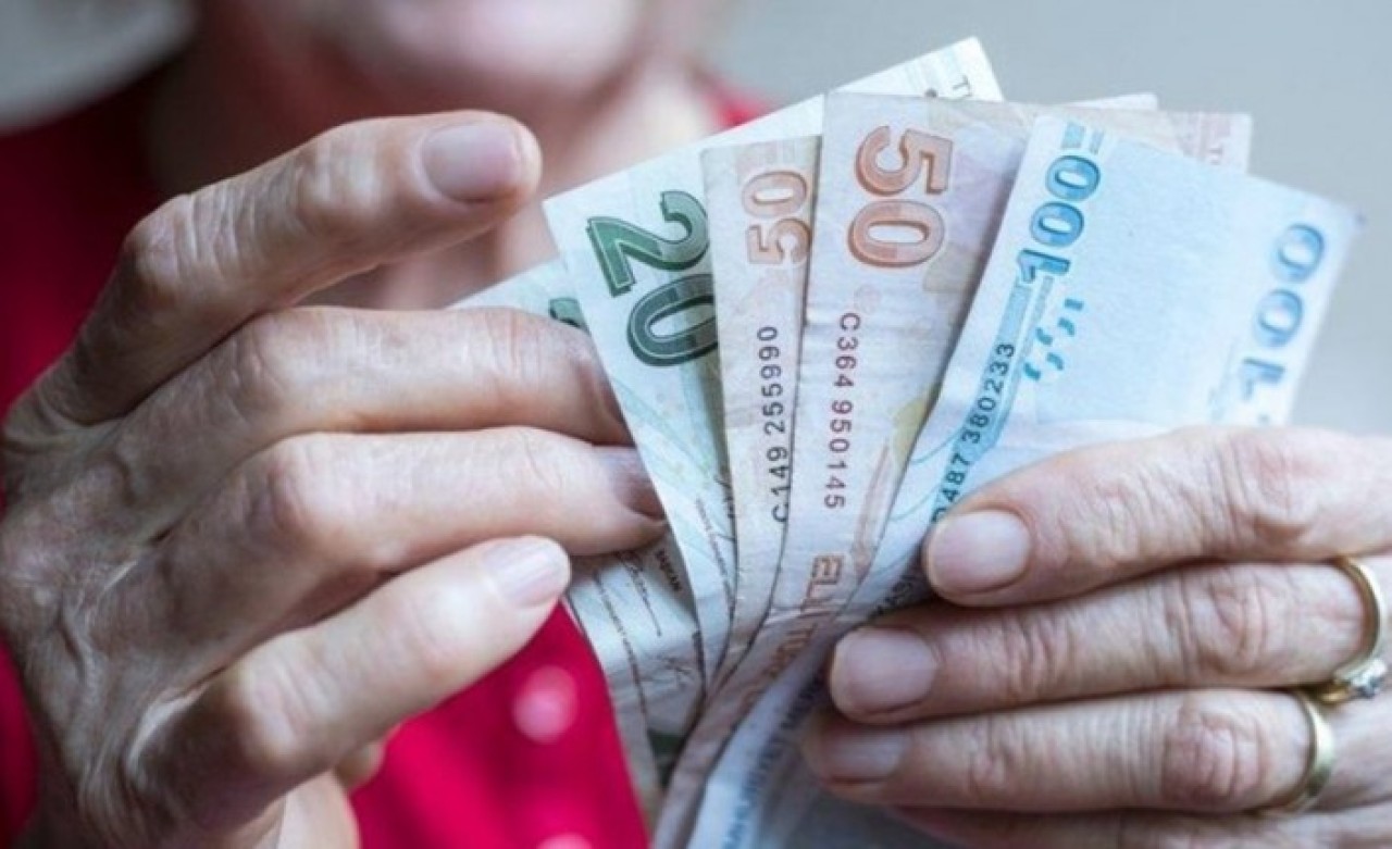 Emekliler açık açık talep etti: İki temel ihtiyaç için hükümetten maddi destek bekliyorlar