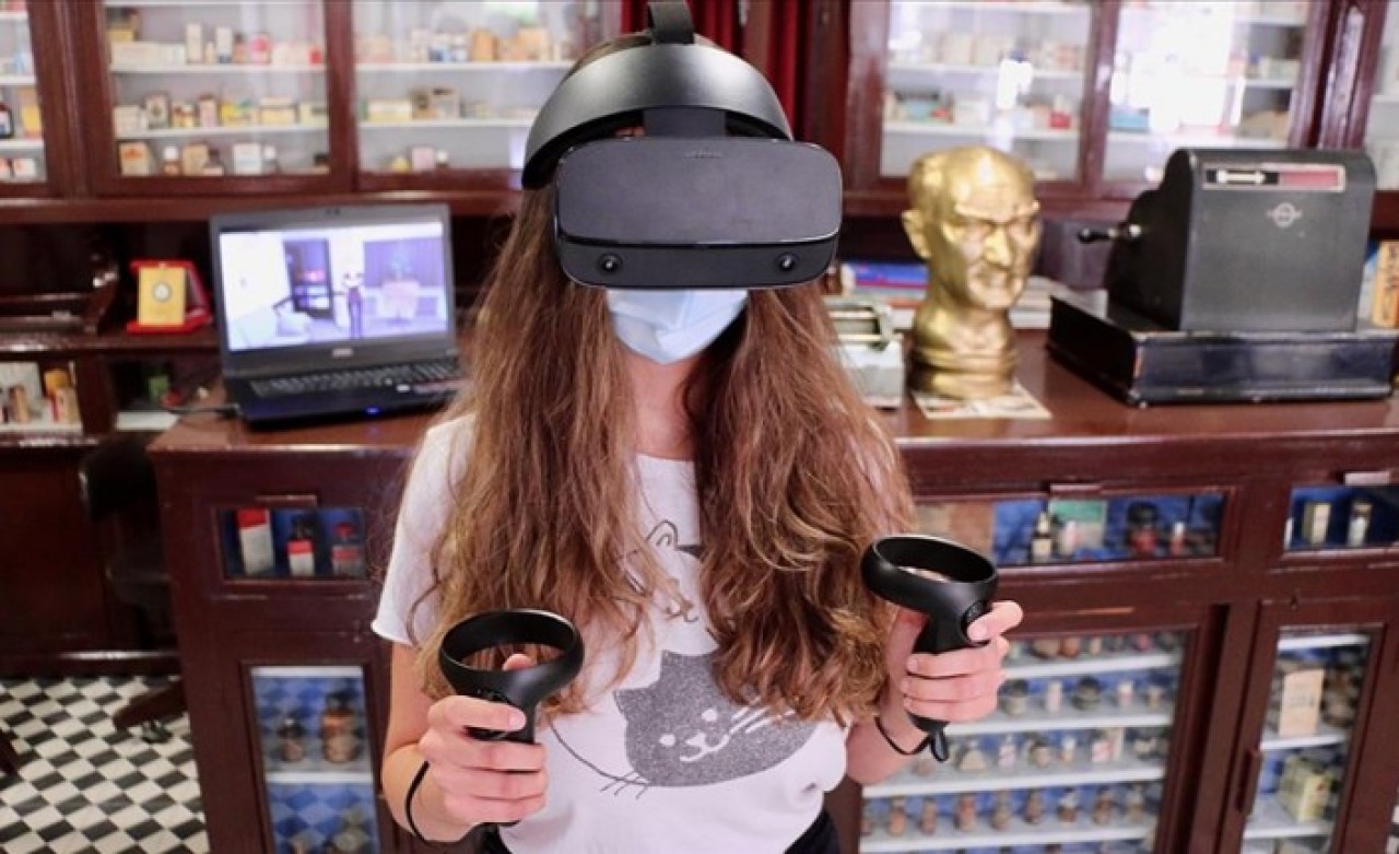 Geleceğin eczacıları yerli sanal gerçeklik yazılımıyla eğitilecek