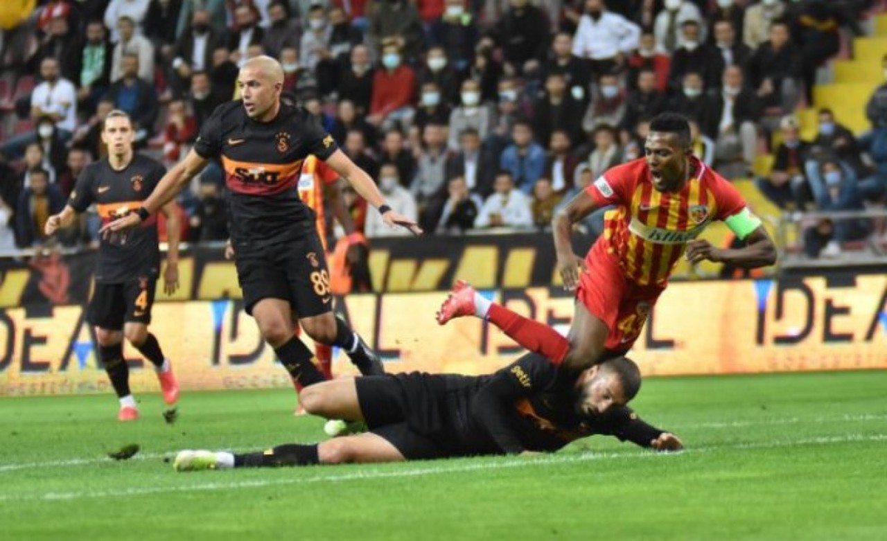 Hikmet Karaman'ın fendi Fatih Terim'i yendi: Galatasaray'a Kayseri'de büyük şok