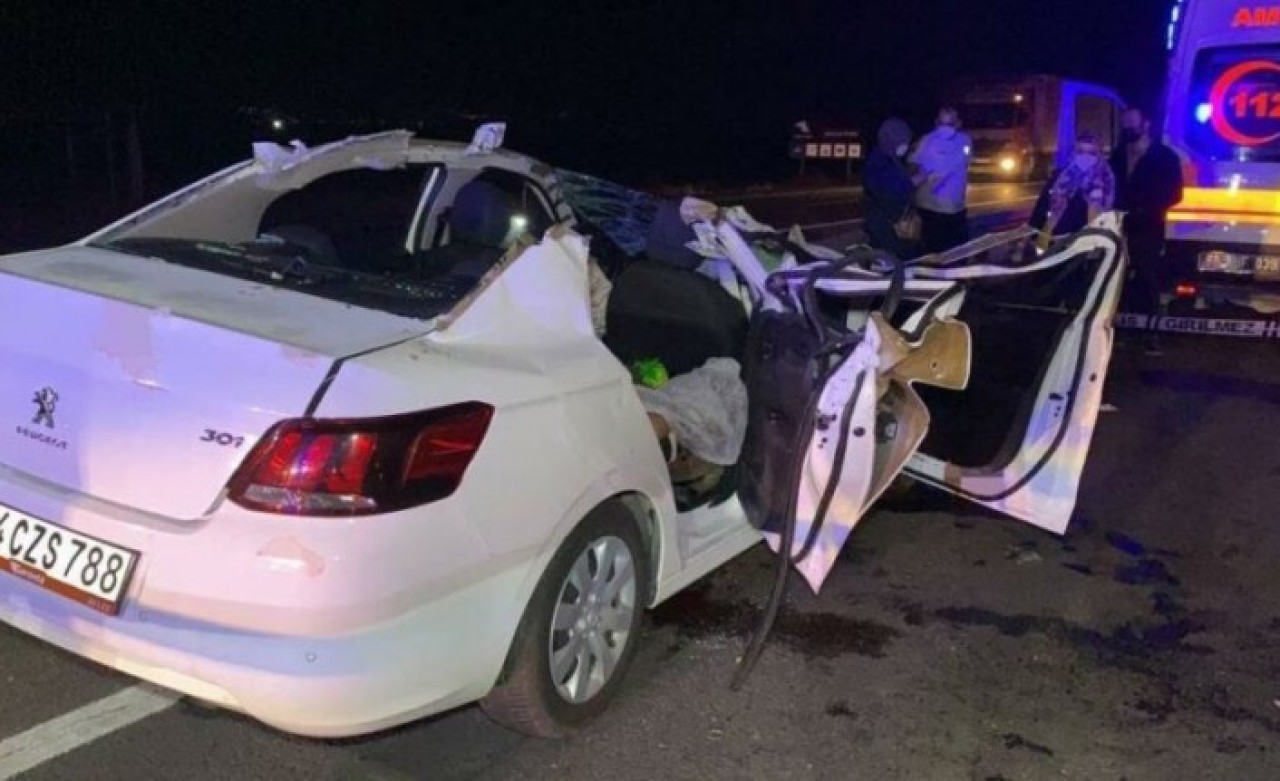 İstanbul'dan Adana'ya düğün yolunda kaza: Fazlı Çıracı ve Ayşegül Çıracı öldü