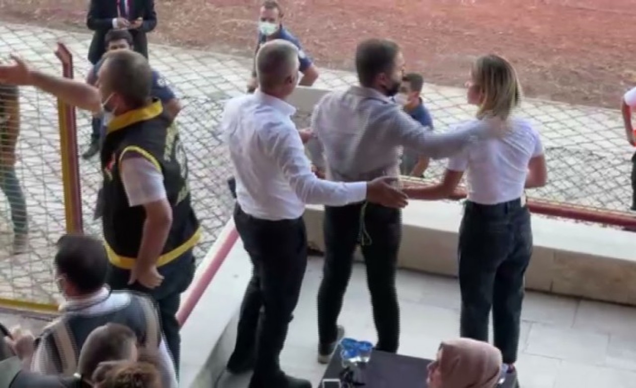 İstifası istenen Turgutluspor Başkanı Taner Kestaneci'nin eşi Bircan Kestaneci'den taraftarlara olay hareket: Ortalık karıştı!