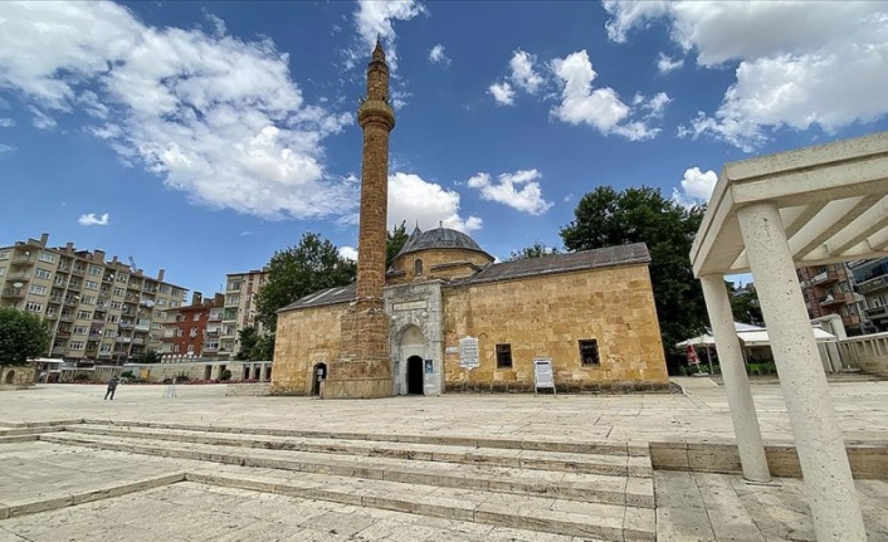 Kırşehir'de 34. Ahilik Haftası kutlamaları yarın Ahi Evran Veli'nin türbesini ziyaretle başlayacak