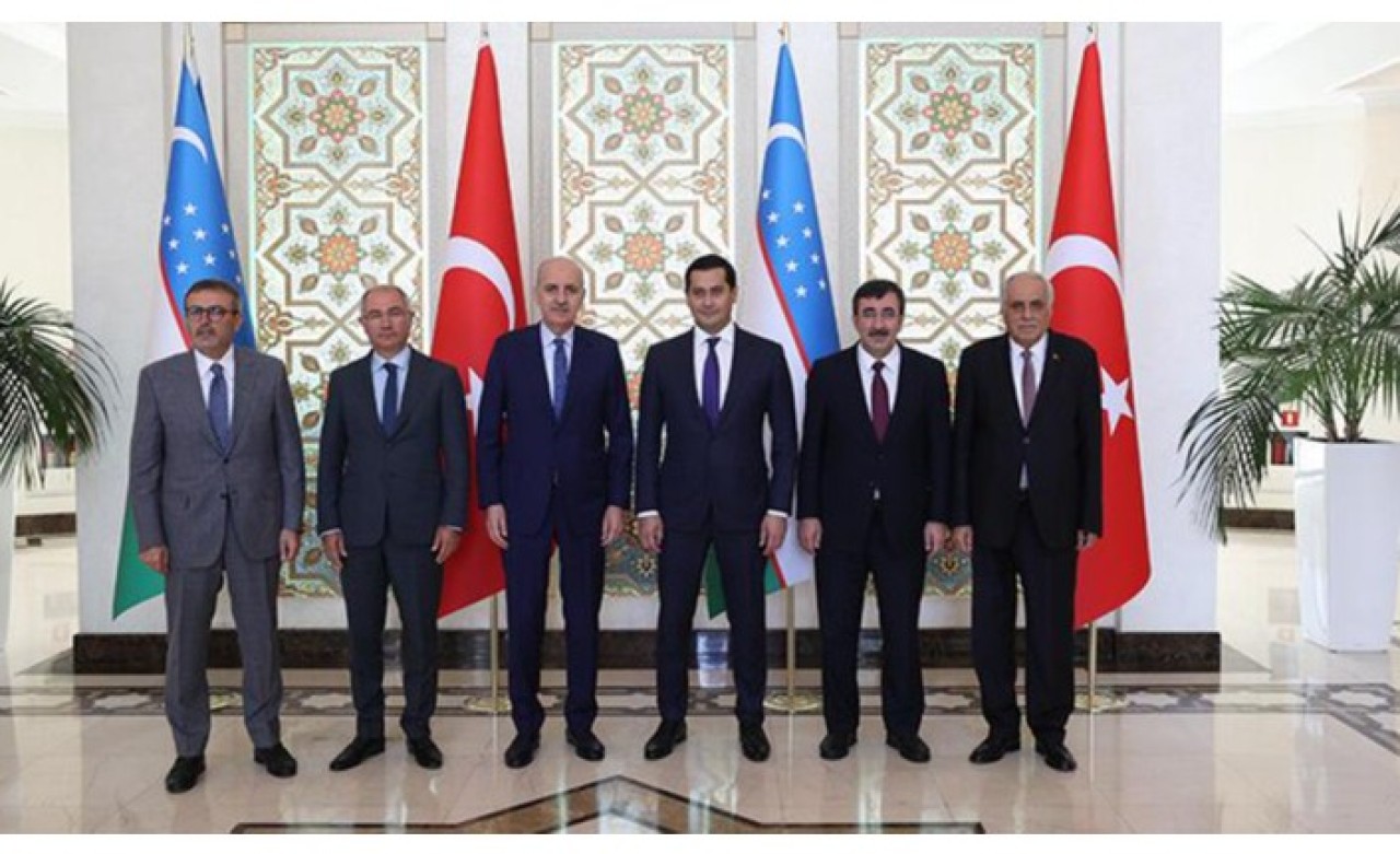 Kurtulmuş,  Taşkent'te Başbakan Yardımcısı Umurzakov ile görüştü