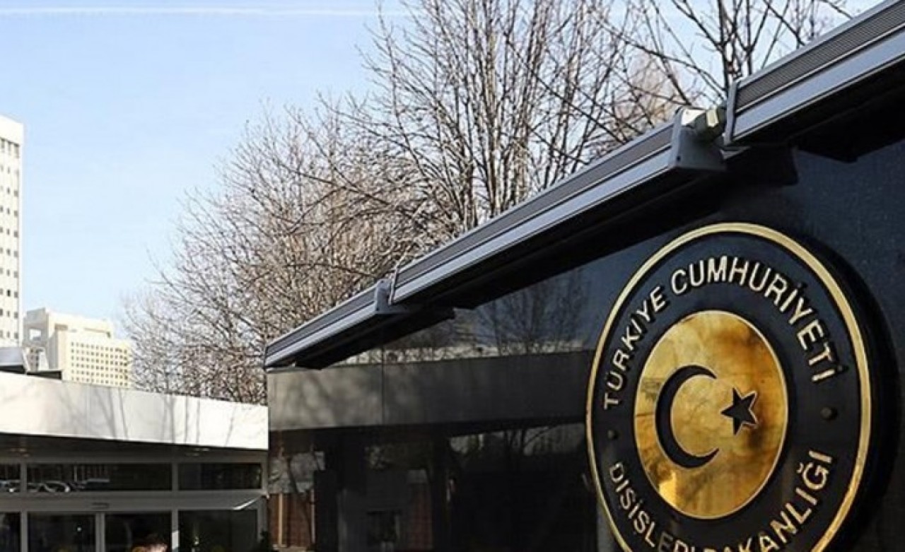 Rum yönetiminin Atatürk'le ilgili skandal talimatına Türkiye'den tepki