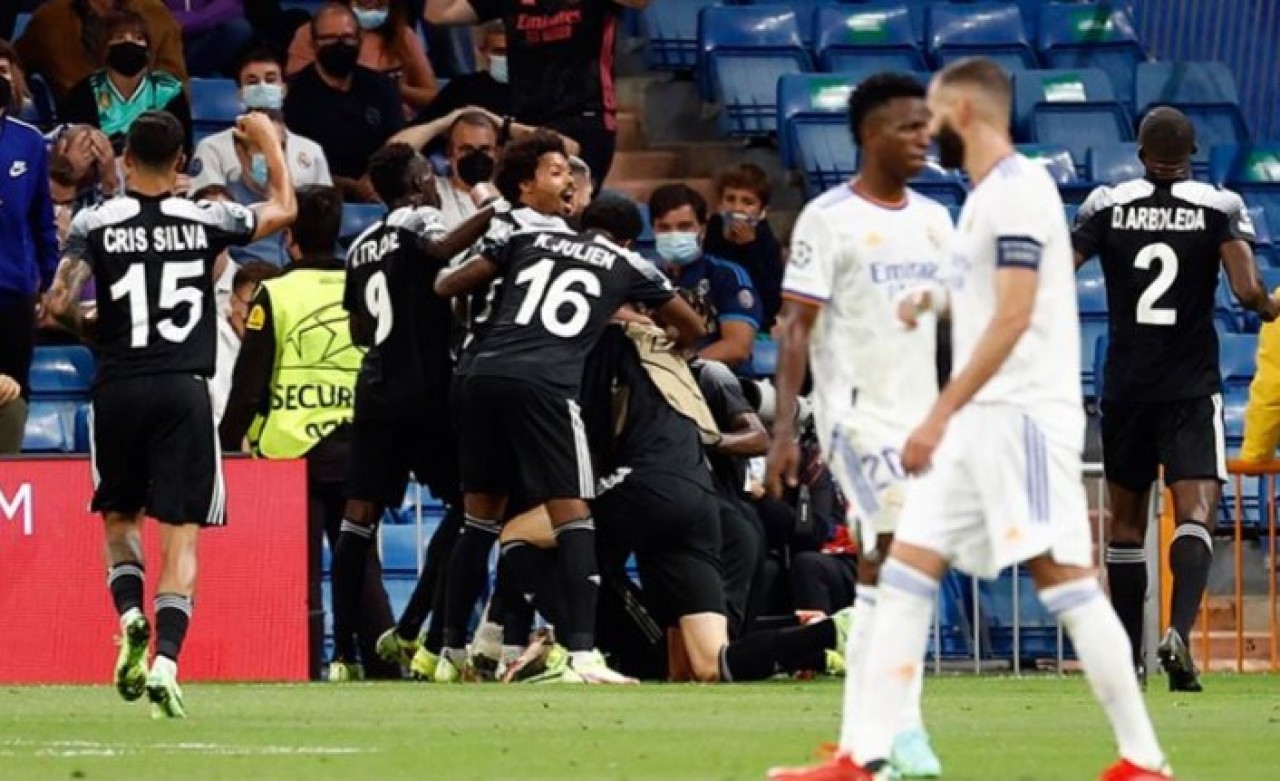 Şampiyonlar Ligi'nde Real Madrid'e büyük şok! Messi ilk golünü attı