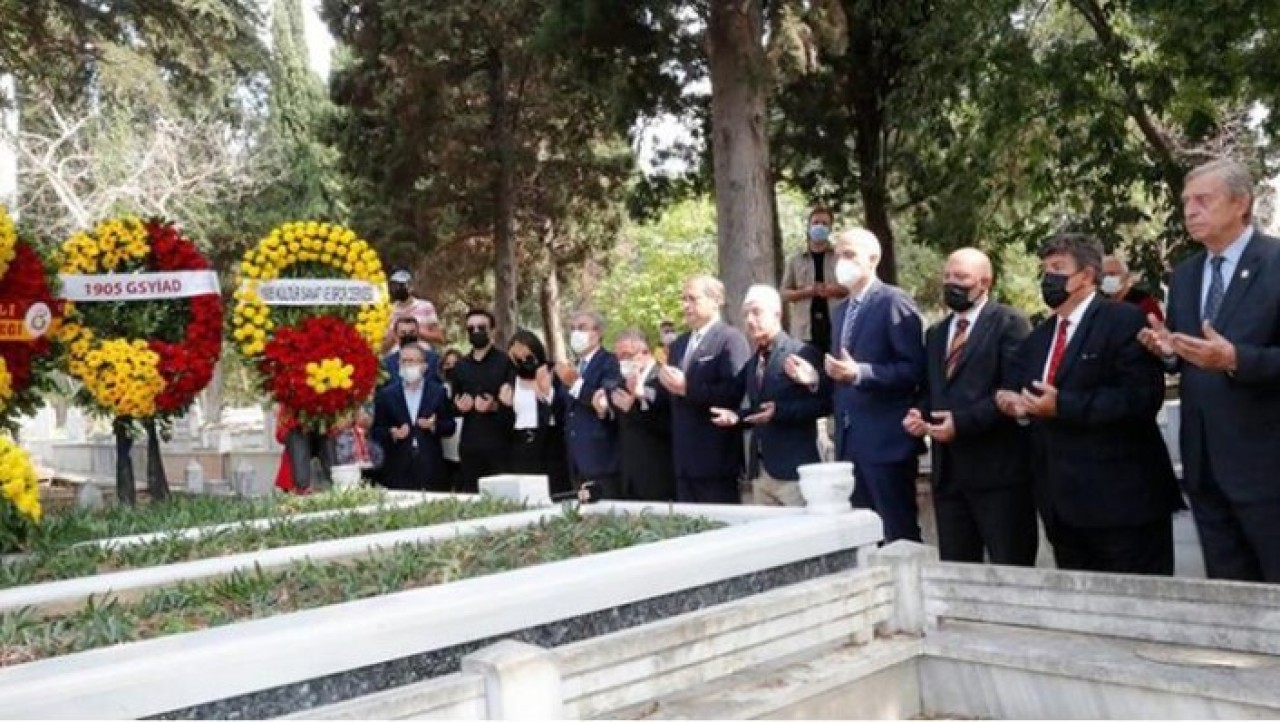 'Taçsız Kral' Metin Oktay,  kabri başında anıldı: Metin Oktay kimdir?
