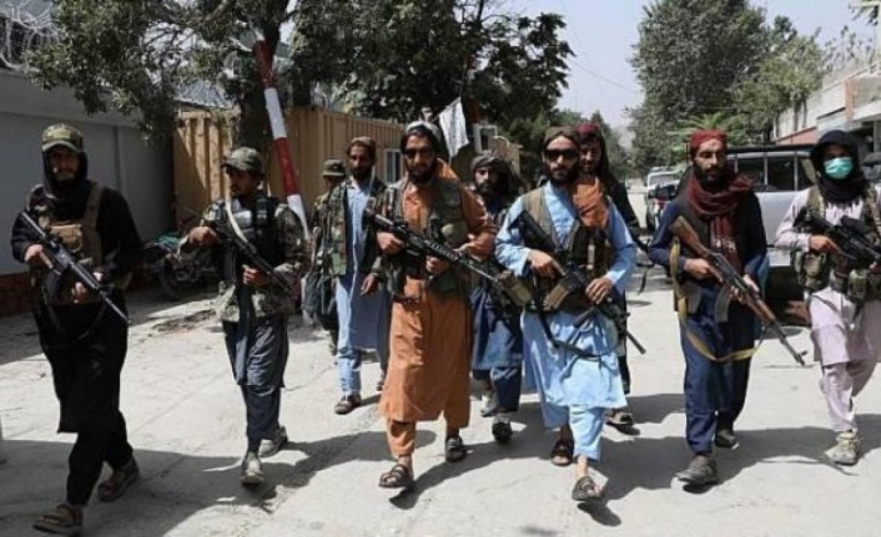 Taliban,  Kabil'deki erkekleri tek tek uyarmaya başladı: Bakın ne istiyorlar?