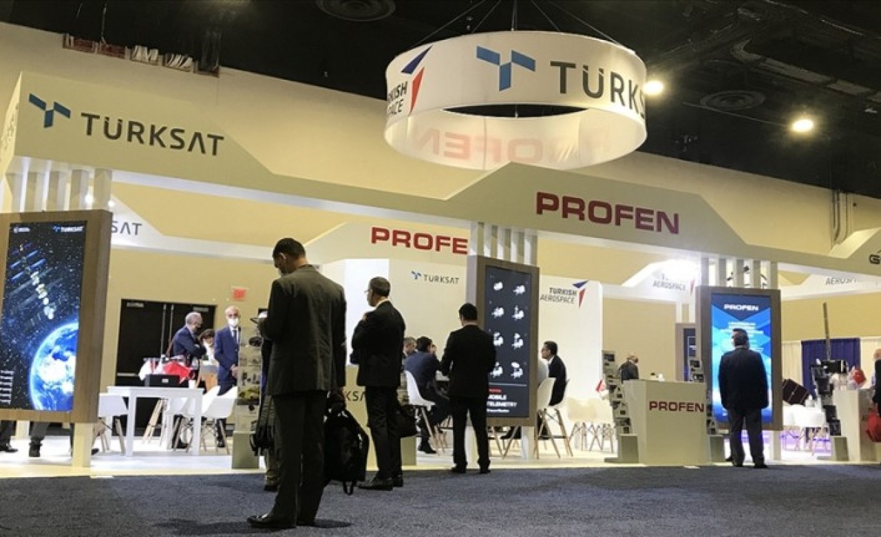 Türk firmaları dünyanın en büyük uydu fuarında boy gösterdi
