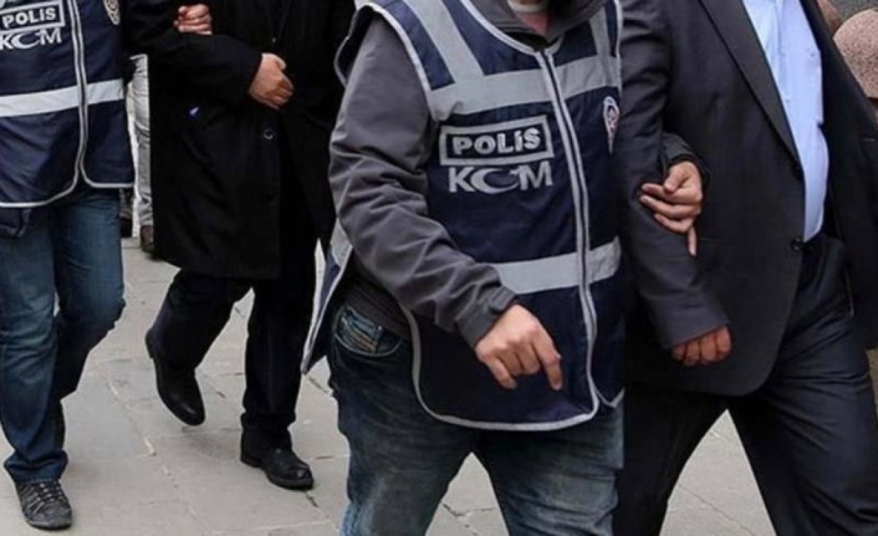 Adana'da 8 FETÖ hükümlüsü eski polislere operasyon!