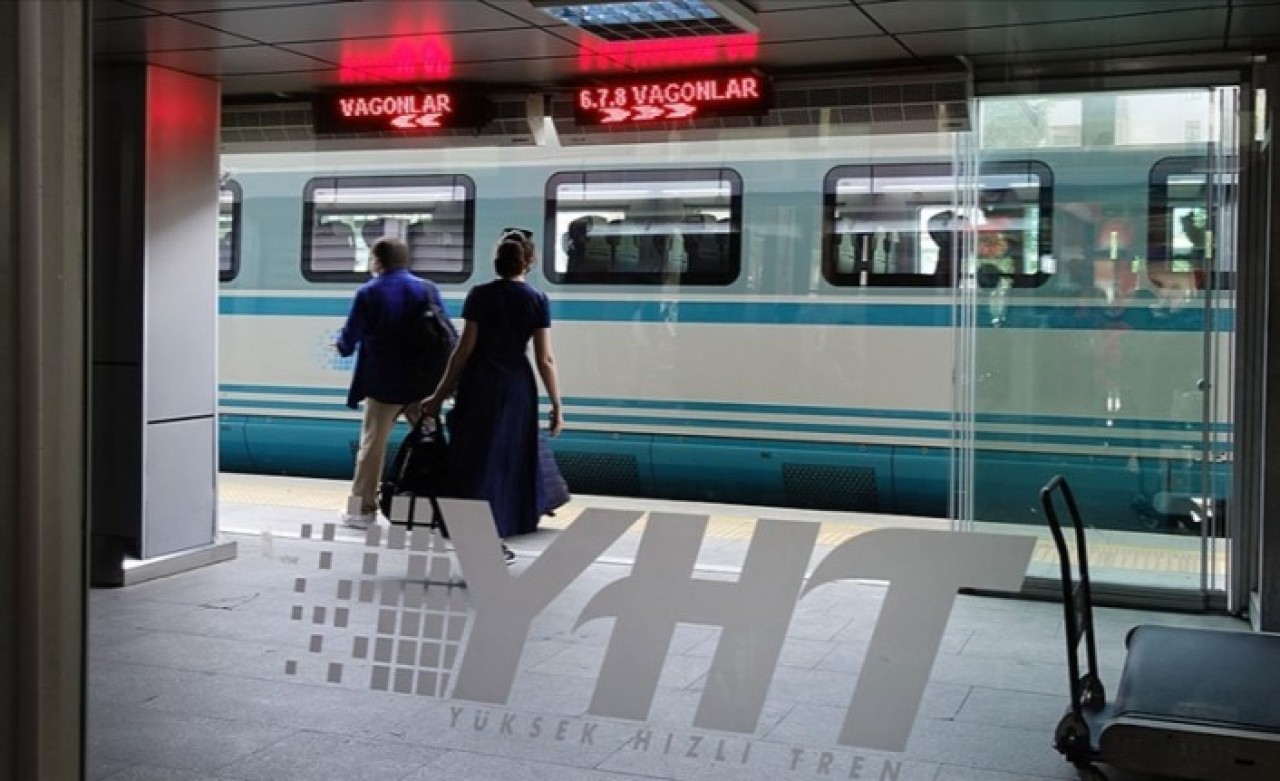 Ankara-İstanbul YHT hattında talep yoğunluğu