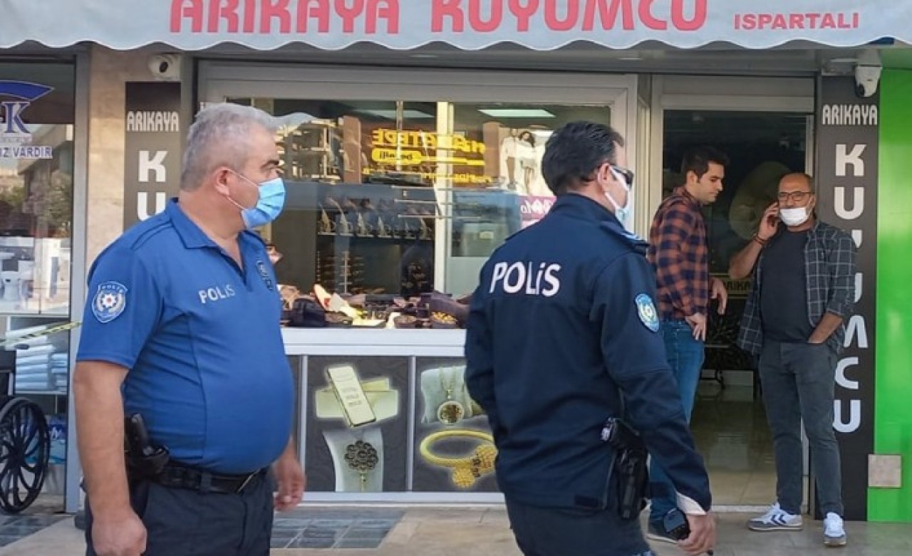 Antalya'da kuyumcu soygunu dehşeti: Abuzer Atakan Gür öldü