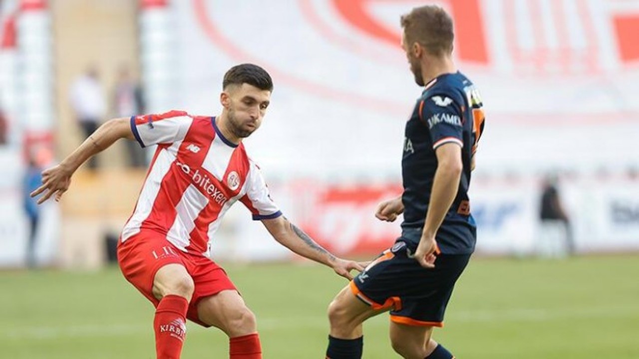 Antalyaspor tehlikede,  Başakşehir yükselişte