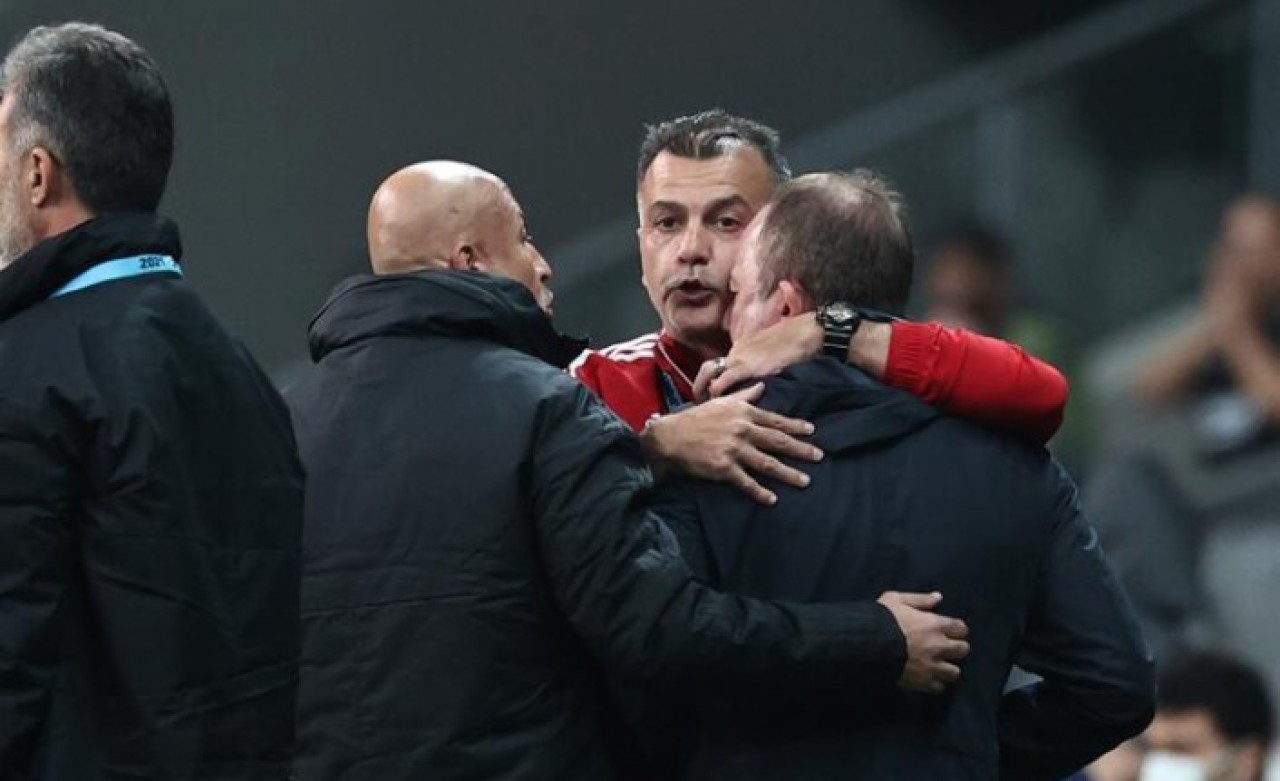 Beşiktaş'ın Sivasspor maçında kırmızı kart gören Sergen Yalçın'dan flaş açıklama