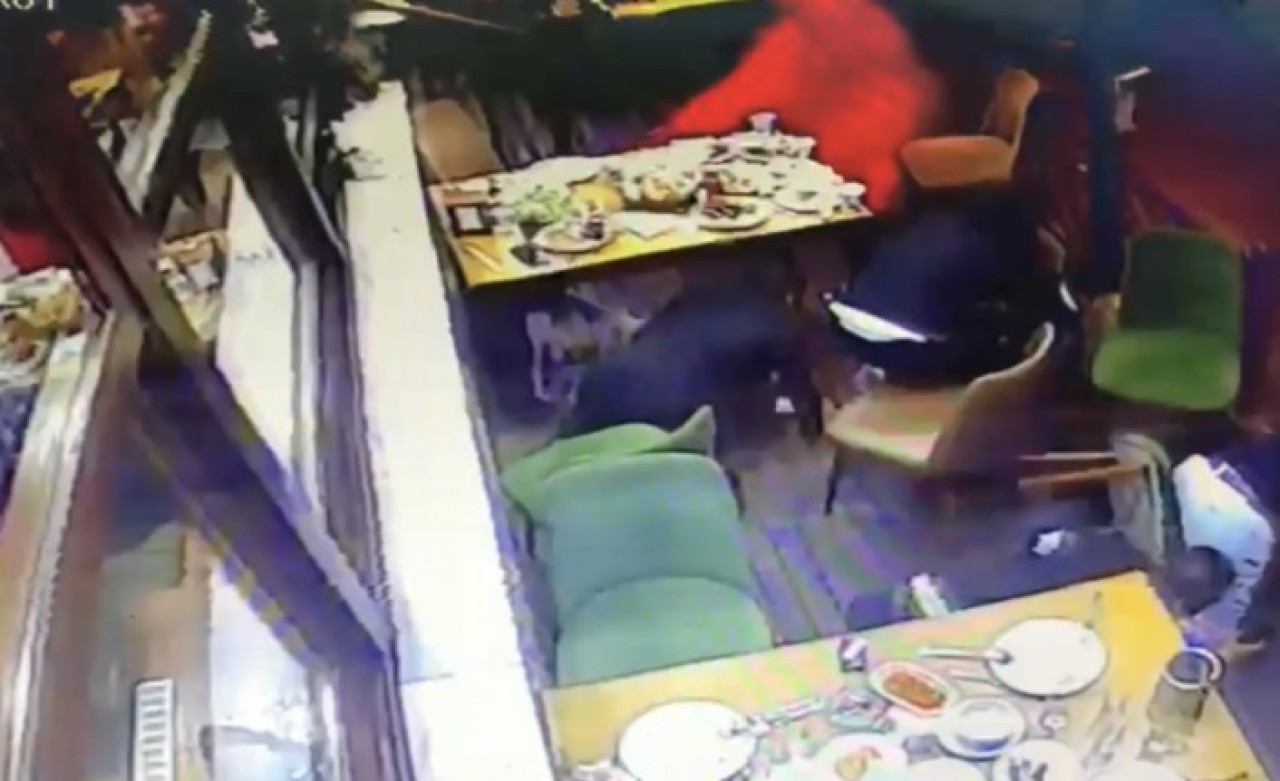 Beyoğlu'nda restoranta silahlı saldırı: Kubilay Berk Küçükaslan öldü,  5 kişi yaralandı