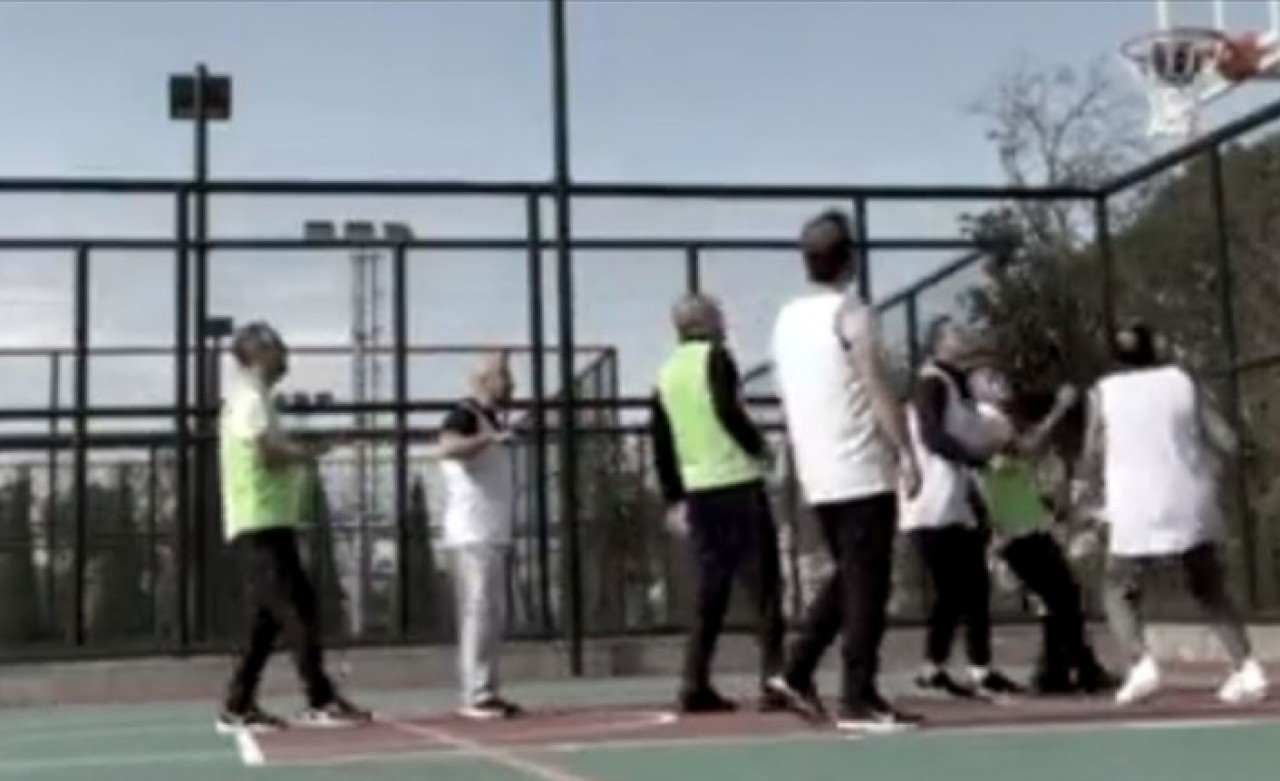 Cumhurbaşkanı Erdoğan'dan basket: Devamı yarın!