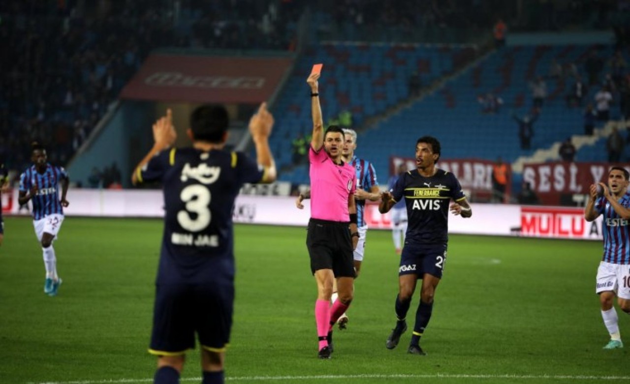 Erman Toroğlu ve Ahmet Çakar,  Trabzonspor-Fenerbahçe maçındaki kararları yorumladı: Hakem Ali Şansalan haklı mı? 