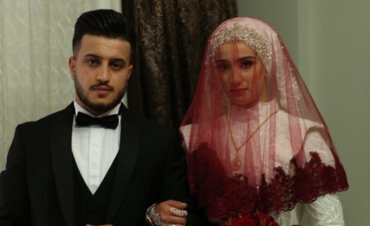 Esenler'de evinde asılı bulundu: 2 aylık evli Kader Güler öldü