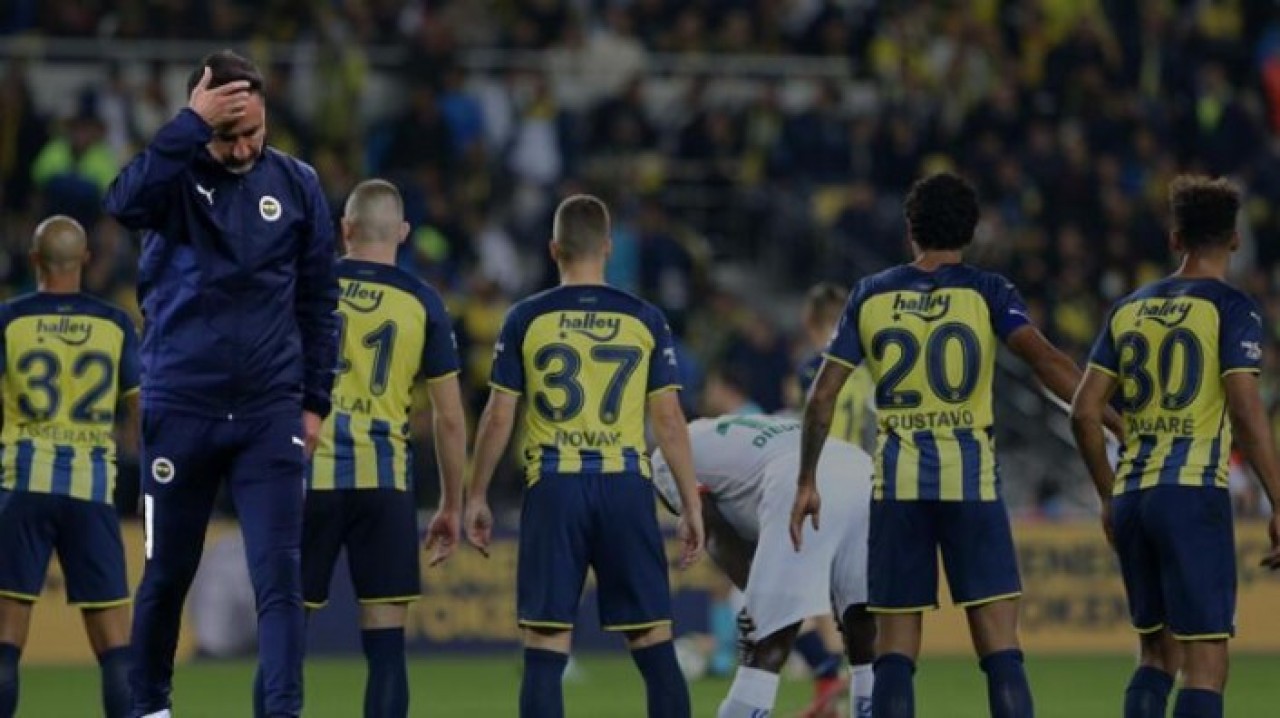 Fenerbahçe ile ilgili bomba iddia: Futbolcular Pereira'yı istemiyor!