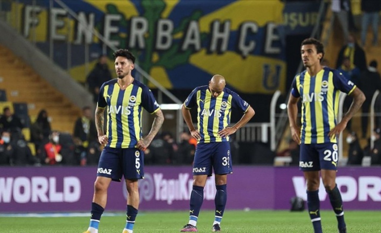 Fenerbahçe'ye Alanyaspor darbesi: Kadıköy'de büyük protesto!