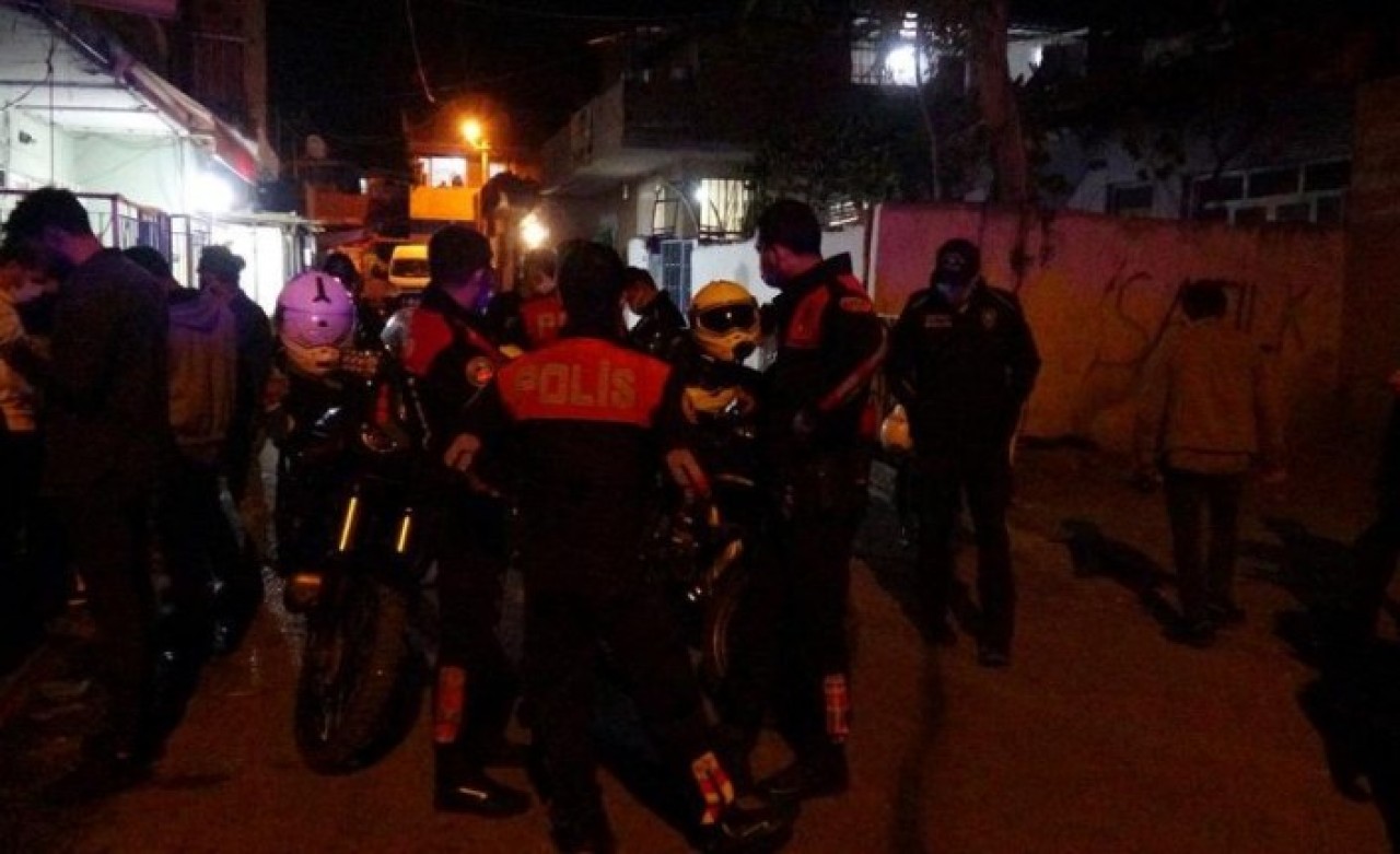 İzmir'de pompalı dehşeti: Demet Kaçan öldü