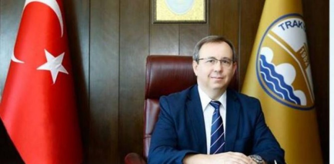 Trakya Üniversitesi Rektörü Prof. Dr. Erhan Tabakoğlu,  baldızı Nihal Tan Kaçar'ı işe aldı,  eleştirenlere beddua etti!