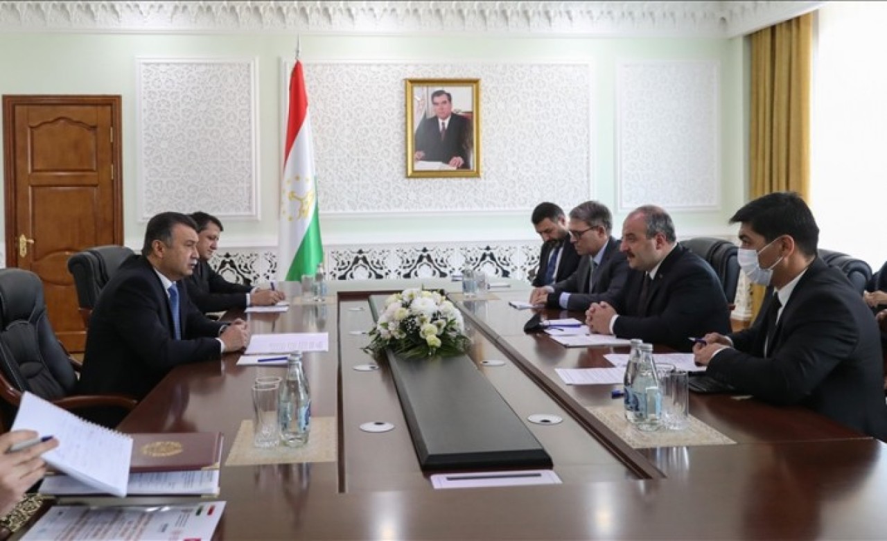 Türkiye ile Tacikistan arasındaki ekonomik ilişkiler derinleşiyor